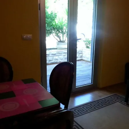 Nella Apartamento